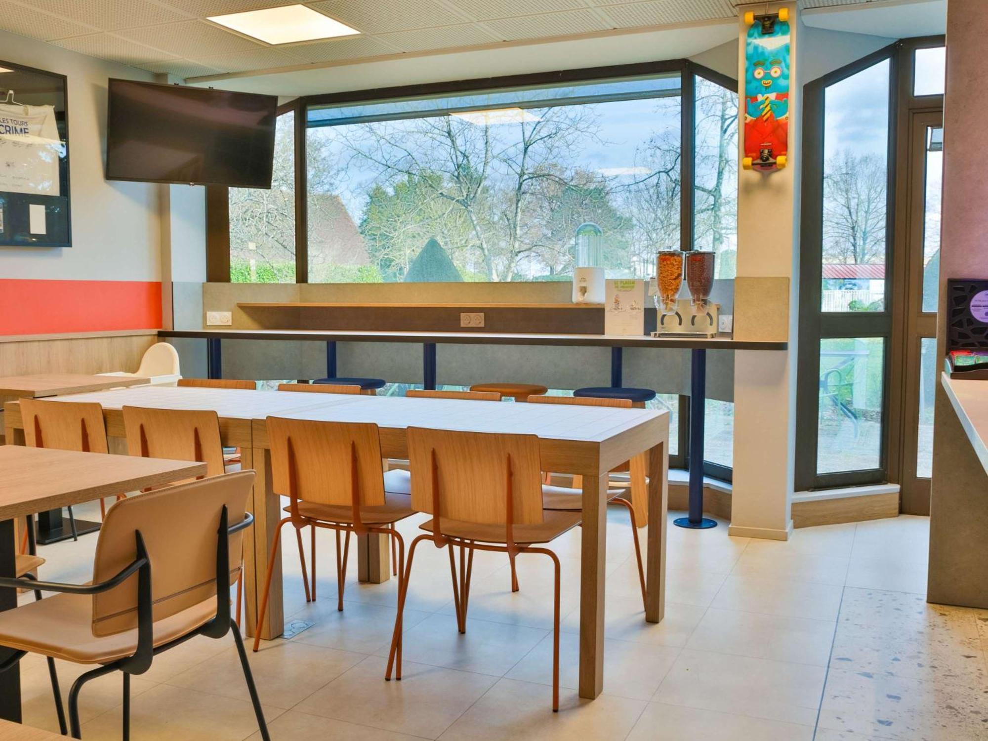 Ibis Budget Tours Sud Chambray-les-Tours Exterior photo